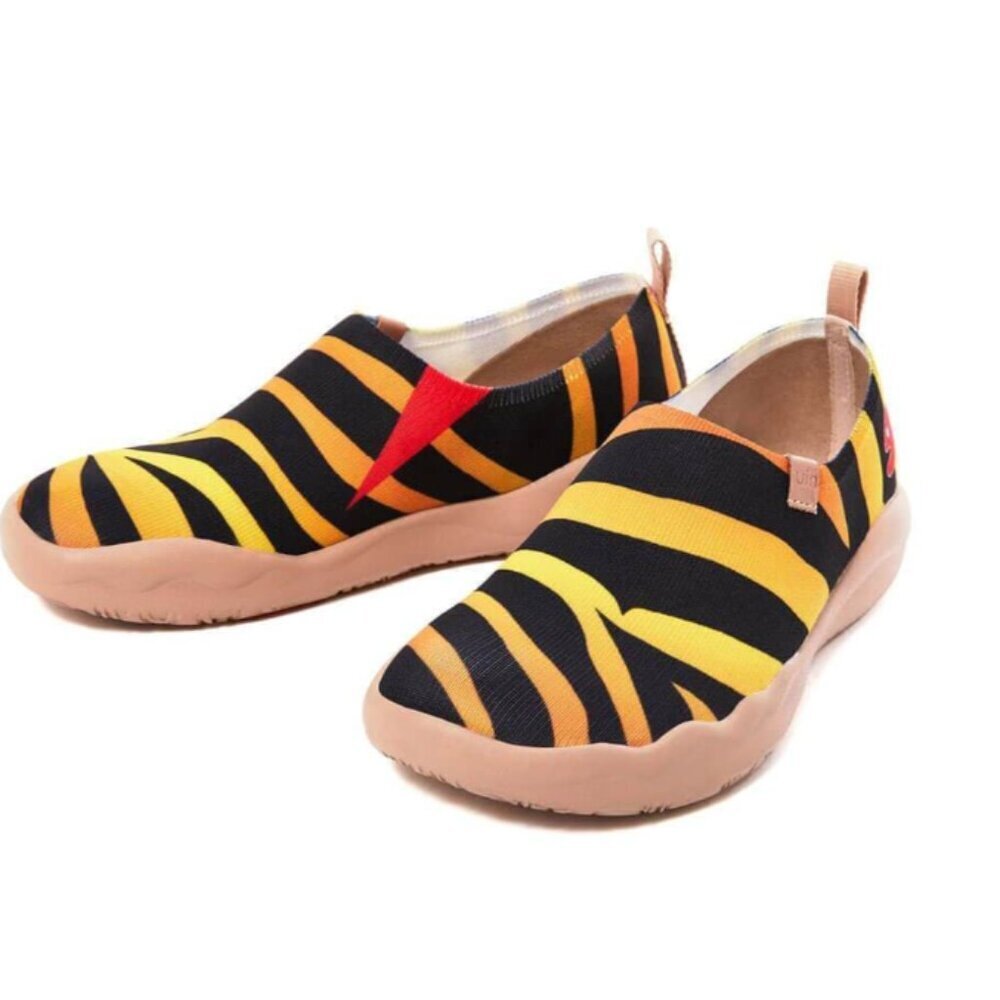 UIN Zebra Tiger Knit Shoes Black/Orange Women's Size 7.5 African Collection